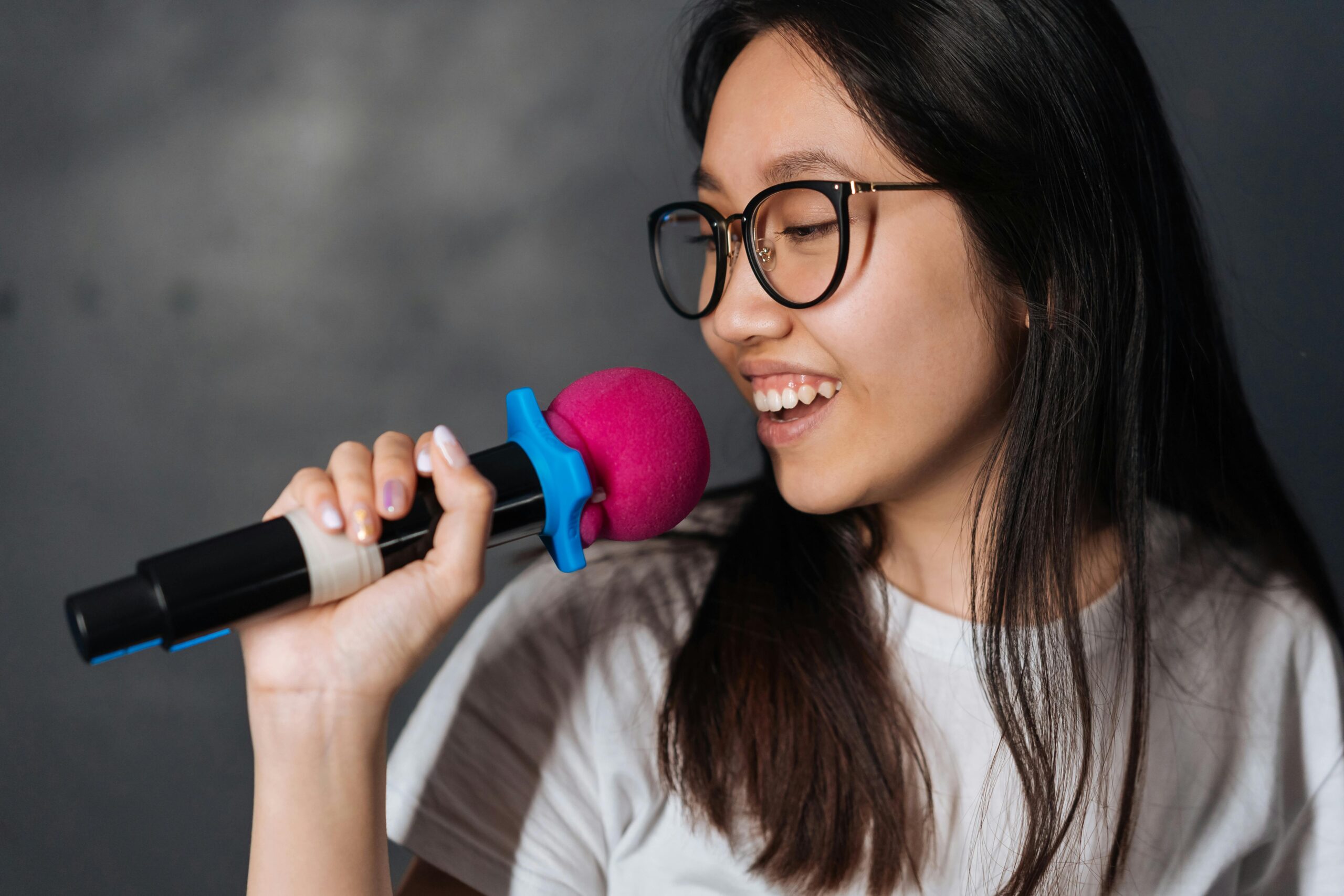 Home Karaoke: Tips for Singing Like a Pro